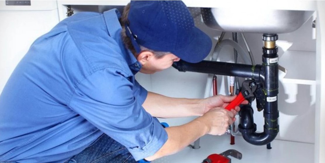 Comprehensive Plumbing & Center Water Heater Solutions in the UAE by Feni Tech General Maintenance